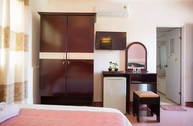 Deluxe Üç Kişilik Oda, Veranda, Şehir Manzaralı