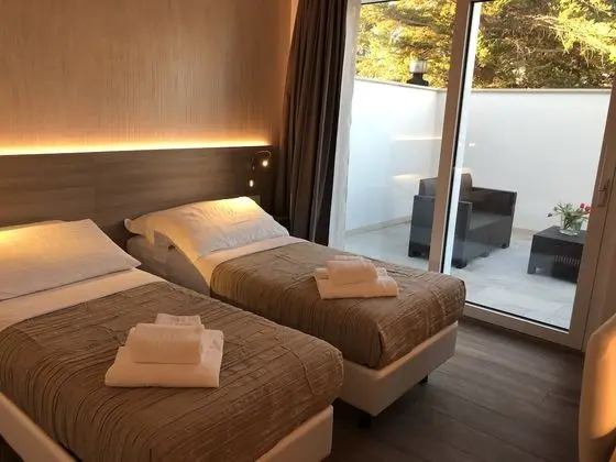 Basic Tek Büyük veya İki Ayrı Yataklı Oda, Veranda