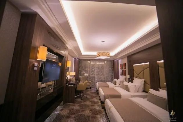 Deluxe Üç Kişilik Oda
