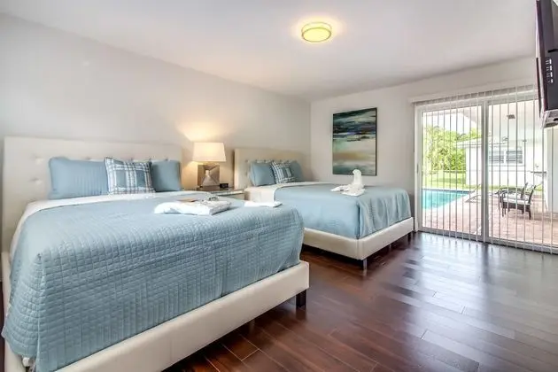 Villa, 5 Bedrooms, 3 bathrooms