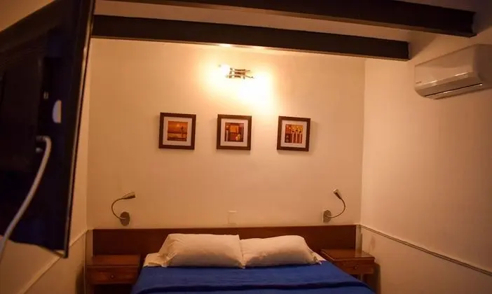 Basic Tek Büyük Yataklı Oda