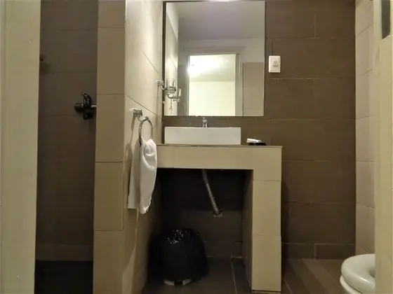 Basic Tek Büyük Yataklı Oda