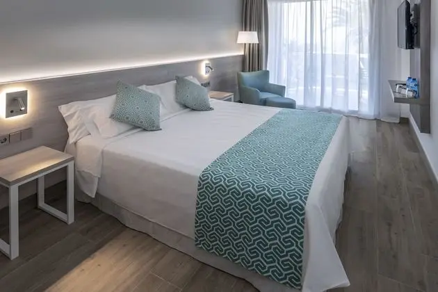 Habitación doble, vistas al mar (2 adultos)