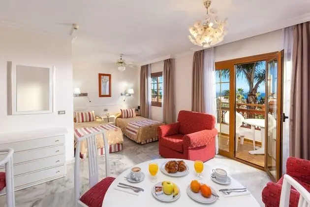 Stüdyo, 2 Tek Kişilik Yatak