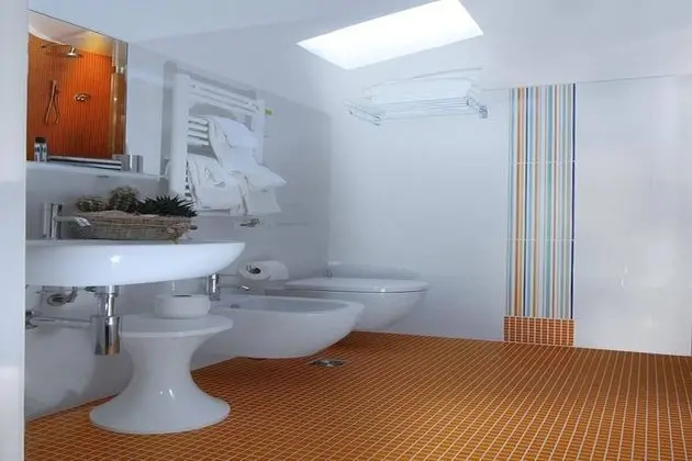 Tek Büyük Yataklı Oda, Balkon