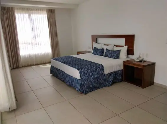Stüdyo, Bahçe Manzaralı