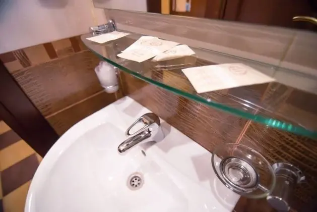 Standard Tek Büyük veya İki Ayrı Yataklı Oda, Balkon
