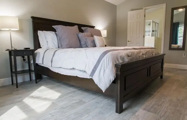 Ev (Gated Community!!  Sparkling private )