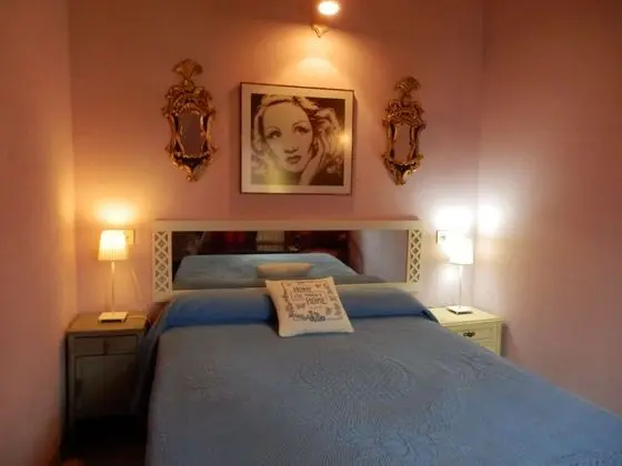 Tek Büyük Yataklı Oda