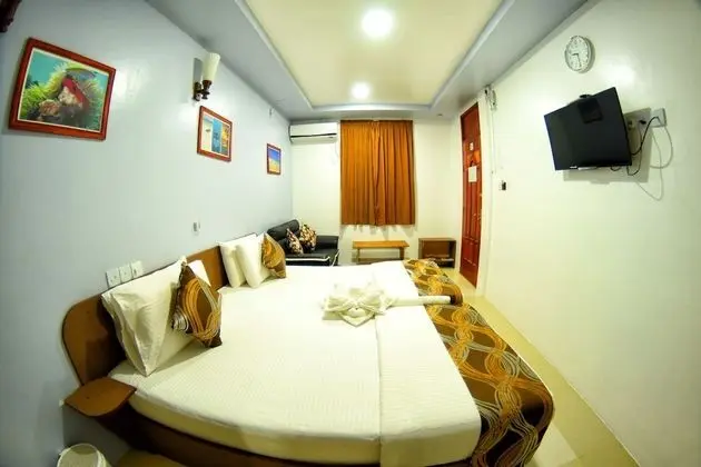 Deluxe Tek Büyük veya İki Ayrı Yataklı Oda, Özel Banyo, Bahçe Manzaralı