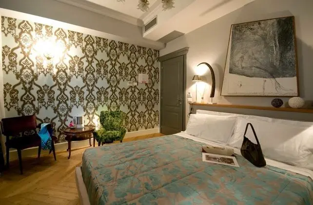 Design Tek Büyük Yataklı Oda, Avlu Manzaralı