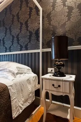 Design Tek Büyük Yataklı Oda, Avlu Manzaralı
