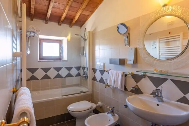 Çift ​​kişilik Economy