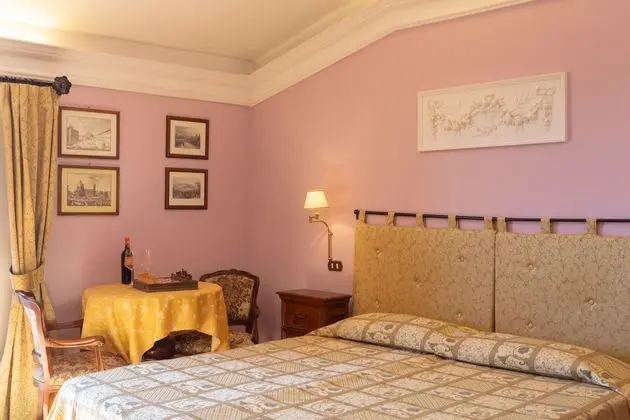 Çift ​​kişilik Superior