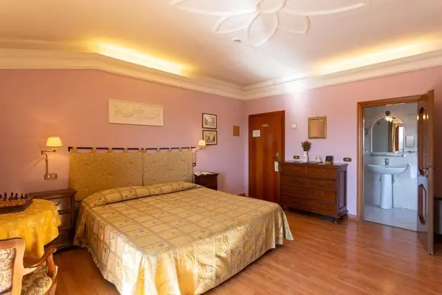 Çift ​​kişilik Superior