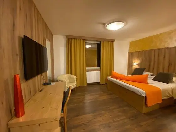 Standard Tek Büyük veya İki Ayrı Yataklı Oda