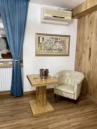 Standard Tek Büyük veya İki Ayrı Yataklı Oda