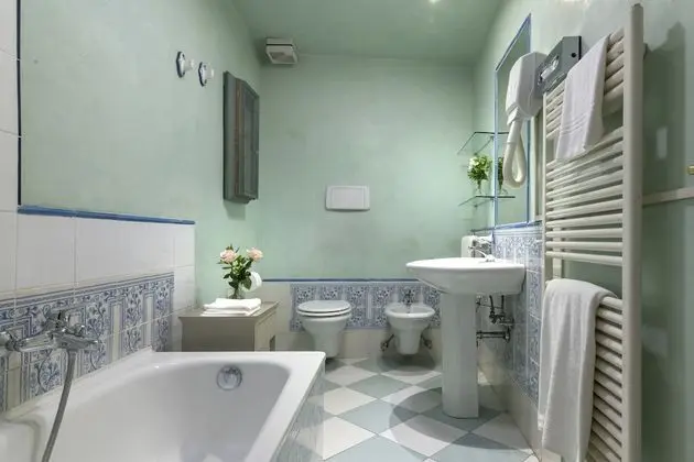 Comfort Büyük Yataklı Tek Kişilik Oda