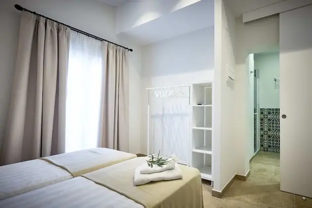 Tek Büyük Yataklı Oda, Balkon