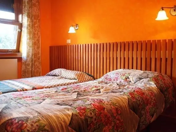 Ev, 6 Yatak Odası, Sigara İçilebilir, Balkon