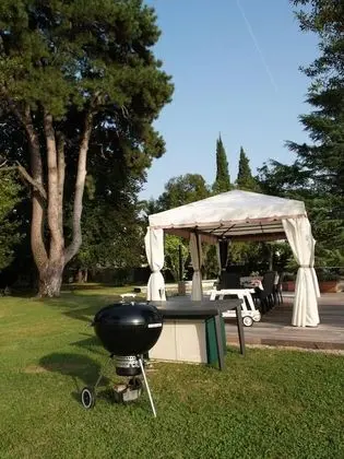 Ev, 6 Yatak Odası, Sigara İçilebilir, Balkon
