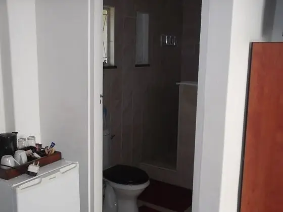 Büyük Yataklı Tek Kişilik Oda