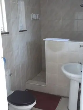 Büyük Yataklı Tek Kişilik Oda