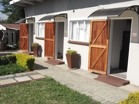 Büyük Yataklı Tek Kişilik Oda