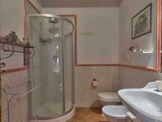 Standard Üç Kişilik Oda, Banyolu/Duşlu, Havuz Manzaralı (Ortensia)