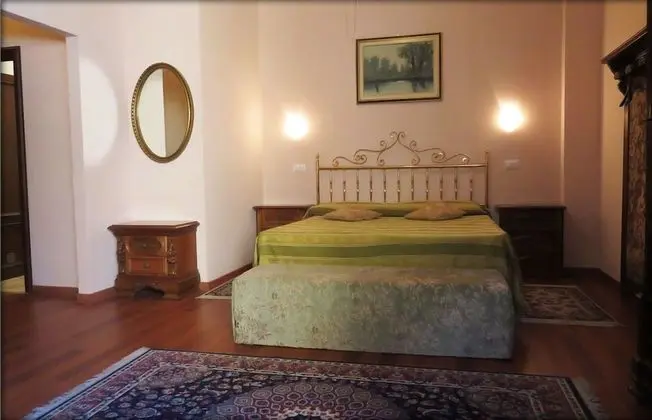 Tek Büyük Yataklı Oda, Banyolu/Duşlu