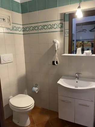 Basic Tek Büyük Yataklı Oda