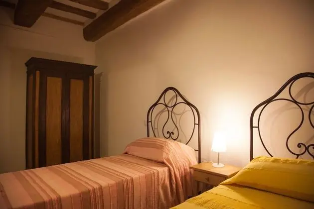 Tek Büyük veya İki Ayrı Yataklı Oda, Dağ Manzaralı