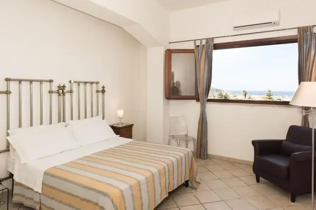 Deluxe Tek Büyük Yataklı Oda, Deniz Manzaralı