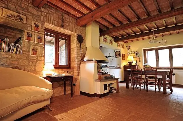 Villa, 6 Yatak Odası, Şömine