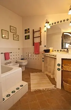 Villa, 6 Yatak Odası, Şömine