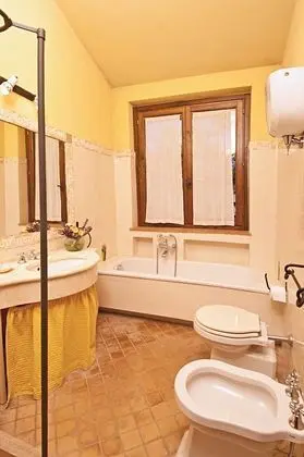 Villa, 6 Yatak Odası, Şömine