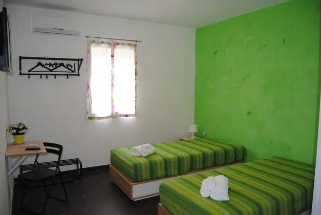 Comfort Tek Büyük veya İki Ayrı Yataklı Oda
