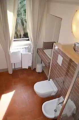 Deluxe Dört Kişilik Oda, Bahçe Manzaralı