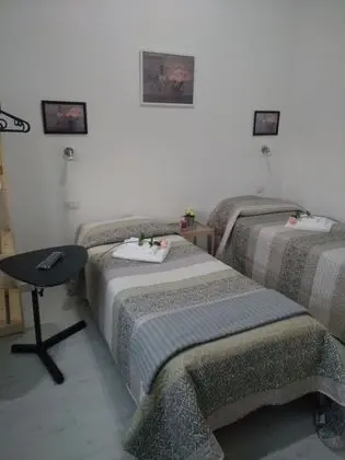 Tek Büyük veya İki Ayrı Yataklı Oda