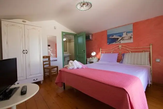 Tek Büyük Yataklı Oda (Rosa)