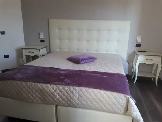 Tek Büyük veya İki Ayrı Yataklı Oda, Balkon (Miseo)