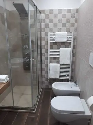 Tek Büyük veya İki Ayrı Yataklı Oda, Balkon (Miseo)