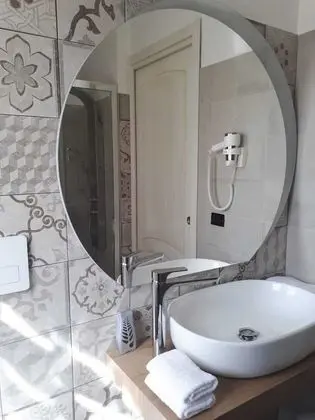 Tek Büyük veya İki Ayrı Yataklı Oda, Balkon (Miseo)