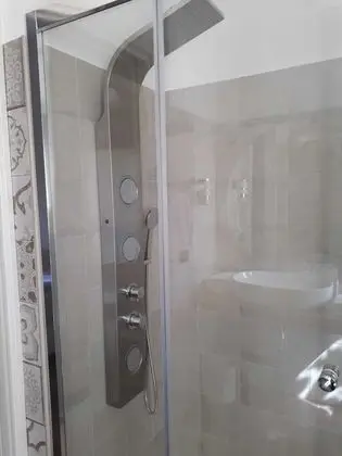 Tek Büyük veya İki Ayrı Yataklı Oda, Balkon (Miseo)