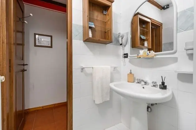 Tek Büyük Yataklı Oda, Özel Banyo, Bahçeli