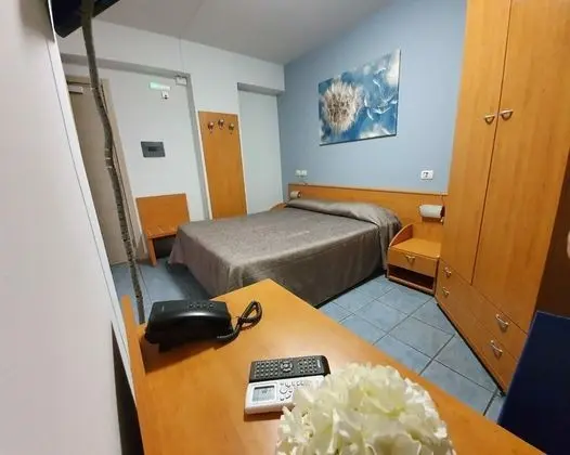 Economy Tek Büyük veya İki Ayrı Yataklı Oda