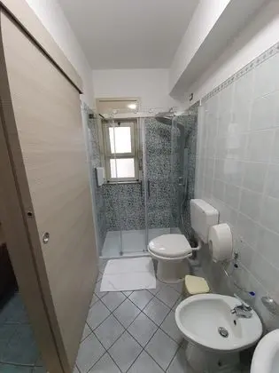 Economy Üç Kişilik Oda