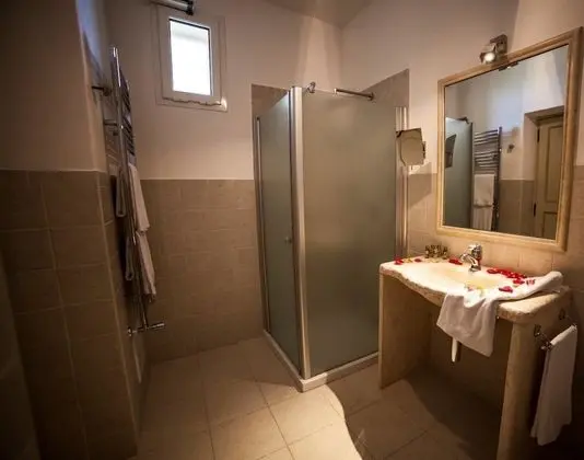 Deluxe Üç Kişilik Oda
