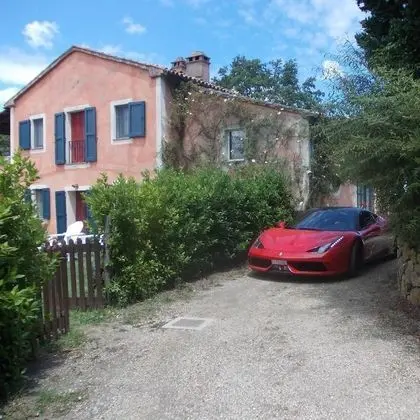 Villa, Sigara İçilebilir