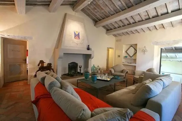 Villa, Sigara İçilebilir